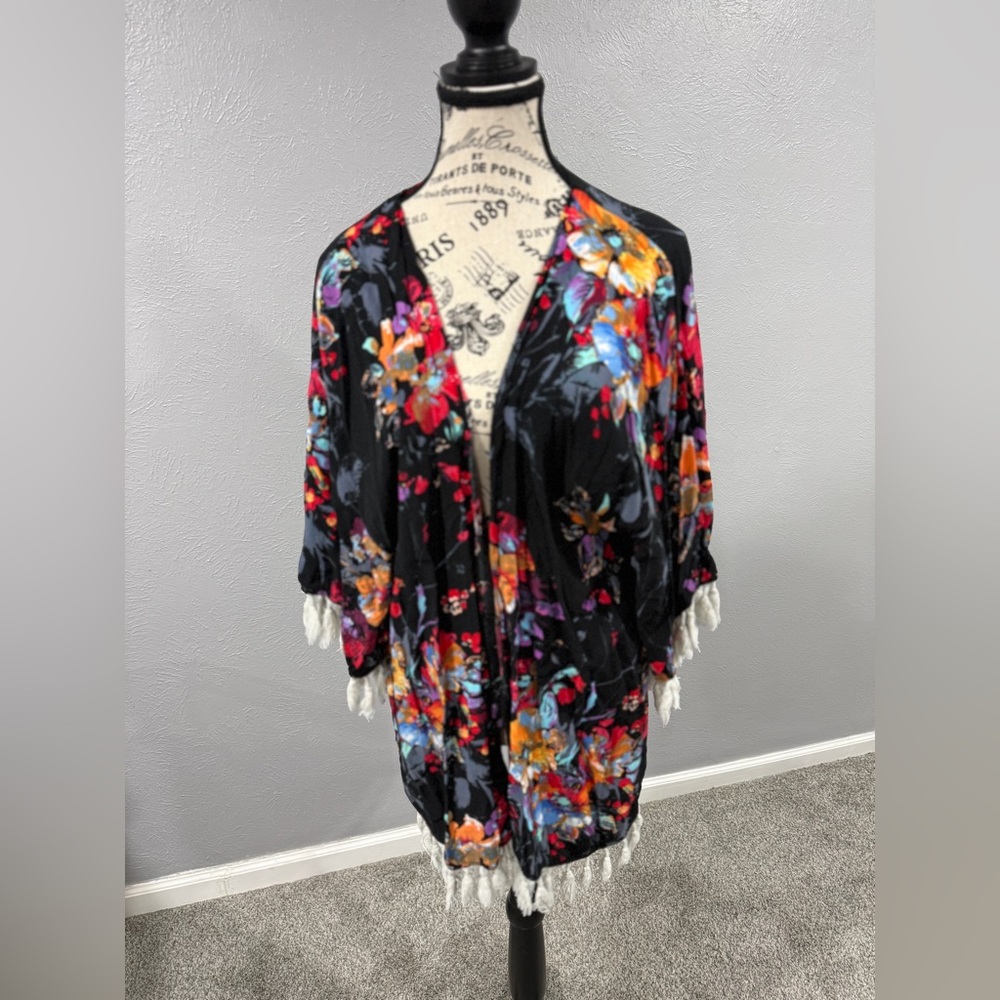 UMGEE Floral Tassel Kimono – Size Large - Picture 1 of 7